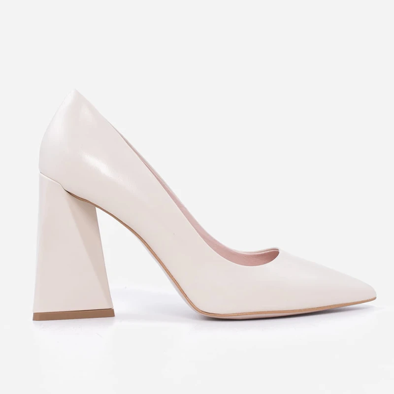 Beżowe skórzane czółenka Visconi model 7546 Beige