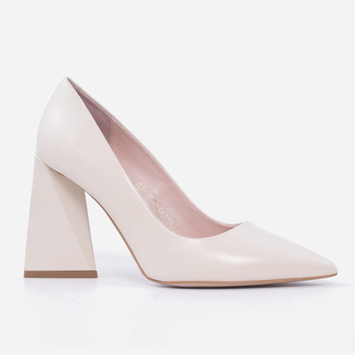 Beżowe skórzane czółenka Visconi model 7546 Beige